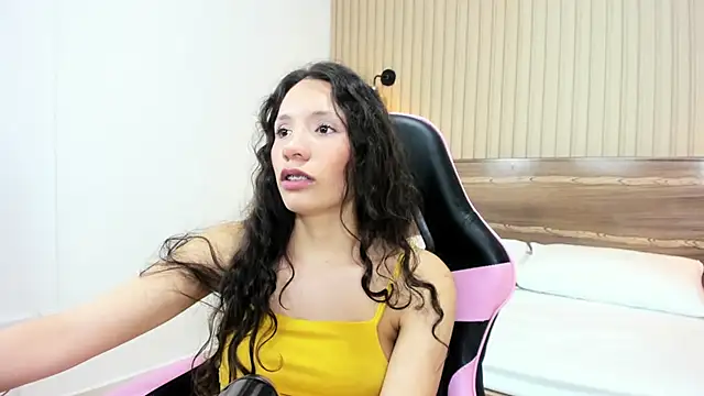 valeryn__rosse Adlı Modelin Canlı XXX Sohbeti