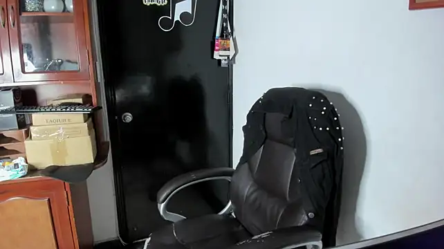 AlphaMarco Live XXX Chat