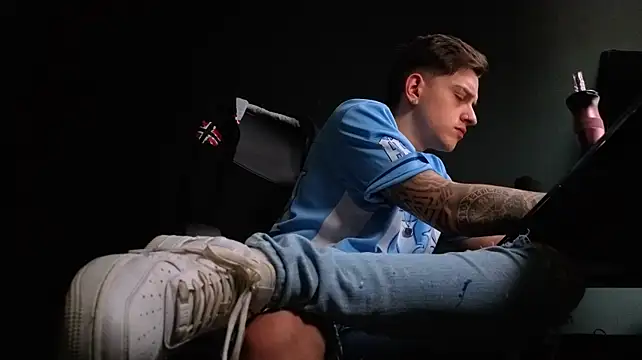 FelixStarkk Live XXX-chat