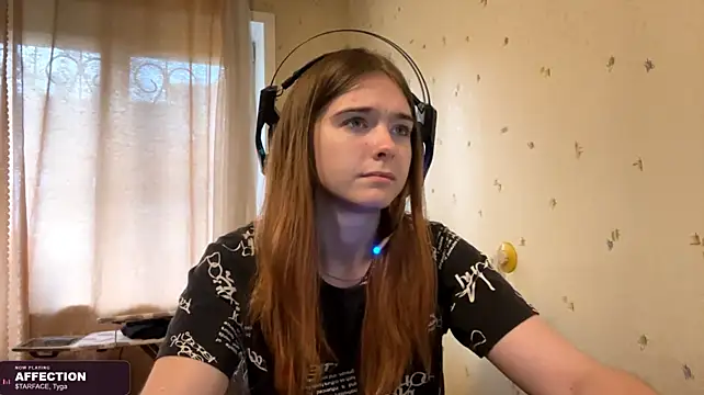 Chat +18 de realMaria ao vivo