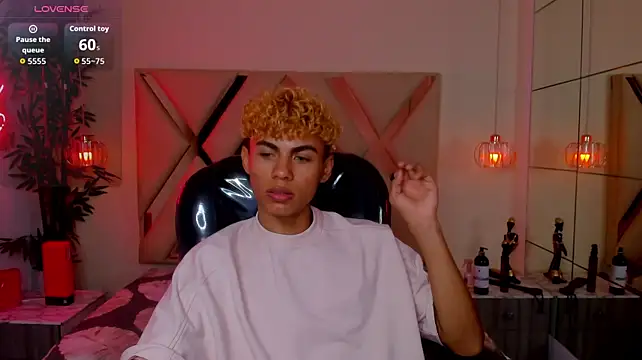 Anyelo_Twink's Live XXX Chat