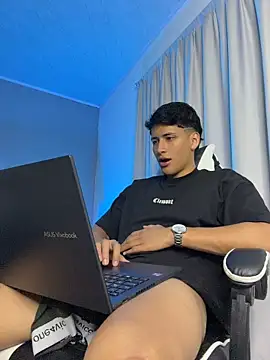 Chat XXX Live SantiLux_