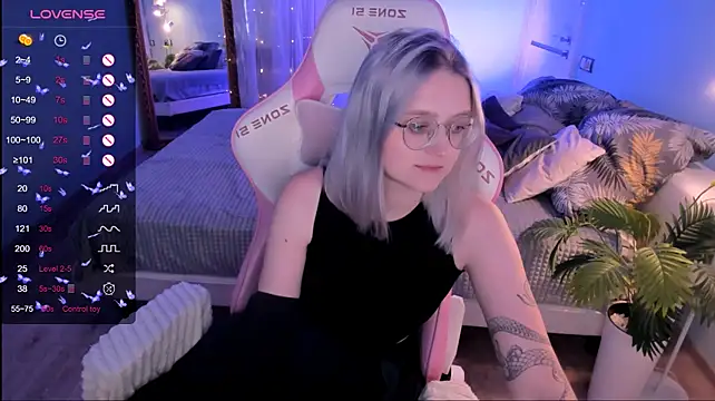 LunarGlow Live XXX-Chat