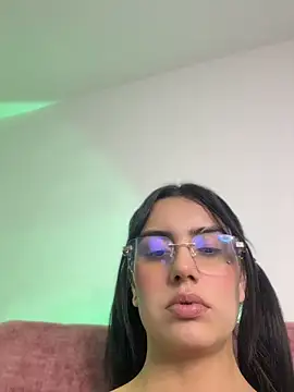 Lucy_699 – Live XXX-chat