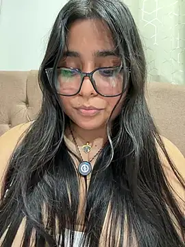 virginbrunette99 live XXX chat