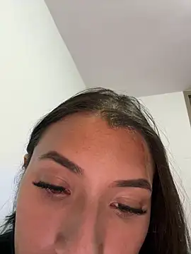 XXX chat uživo modela Yul_Nova