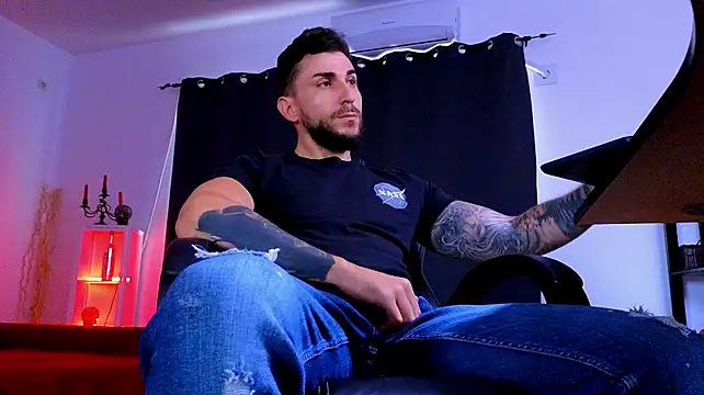 Chatroom XXX en direct de MightyAaron66