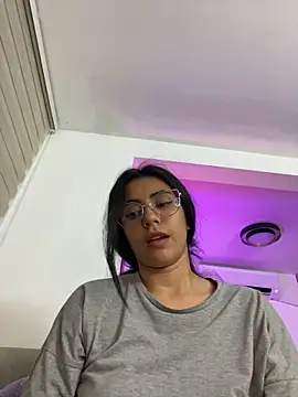 Sara-215 Obrolan Langsung XXX