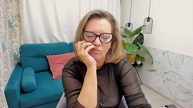 LeaPure Chat XXX in diretta