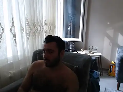 handsomeee04 Adlı Modelin Canlı XXX Sohbeti