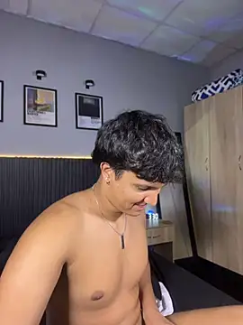 Leo_Savage_ Chat XXX in diretta