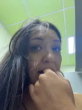 צ'אט XXX בשידור חי של jennxxx-