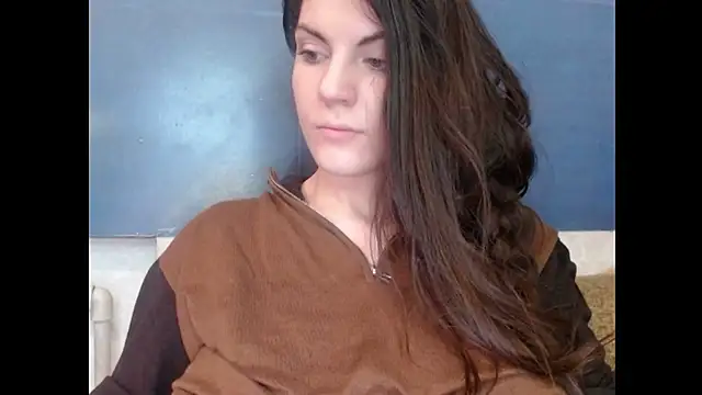 Chat +18 de AliceTailor ao vivo