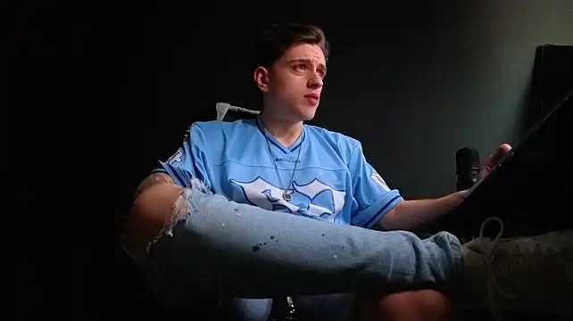FelixStarkk live XXX chat
