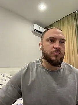 XXX chat uživo modela your_delicious_man