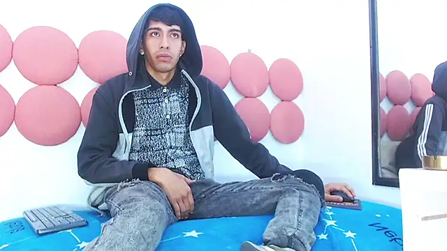 Drake_Jack's Live XXX Chat