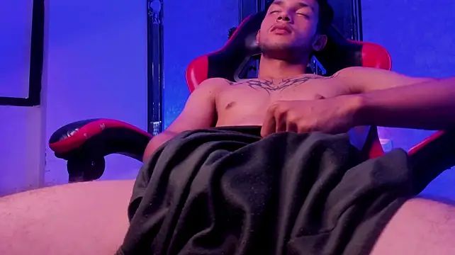 JaredTorres_ élő XXX-chatje