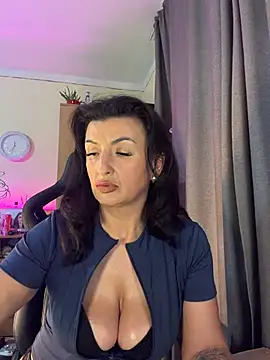 Hotangel75's Live XXX Chat