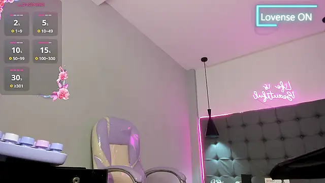 Chat +18 de scarletcherry18 ao vivo