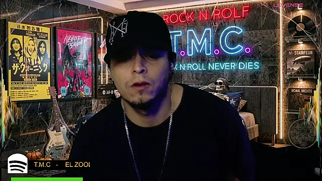 chino_roz Chat XXX in diretta