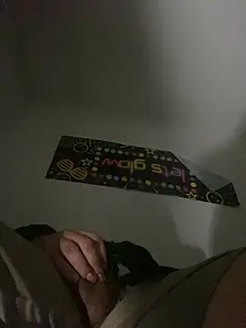 XXX chat uživo modela GusanoDelicioso
