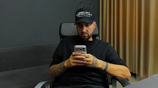 Chat XXX ao vivo de LoganStroud