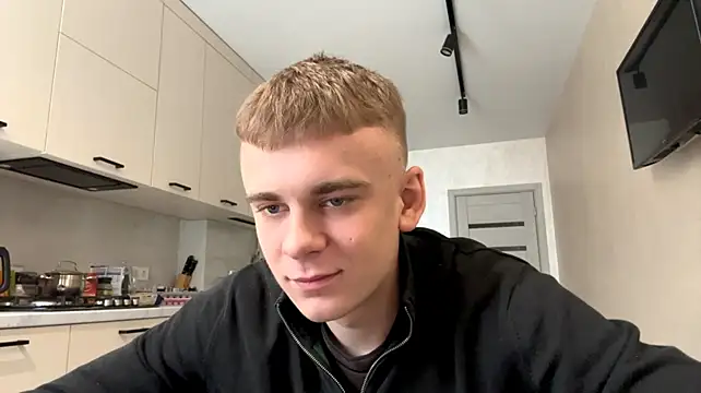 XXX chat uživo modela SoloFury