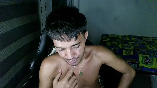 XXX chat uživo modela Rowy_Cam