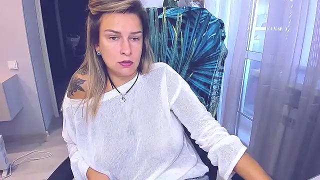 Živý XXX chat AlexiaDarren
