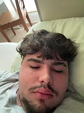 Yannick04 – Naživo XXX chat