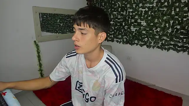 Czat XXX na żywo – The_beby_guy
