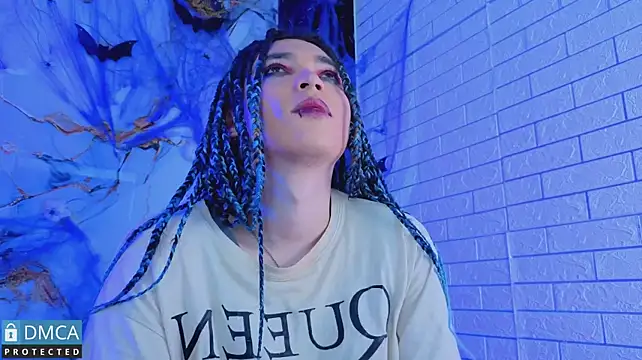 MaeveKuro Chat XXX live