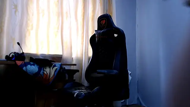 iliaskrislove Show Webcam