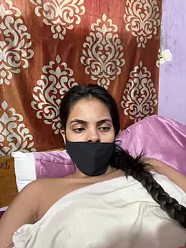 Sandhya_77 Adlı Modelin Canlı XXX Sohbeti