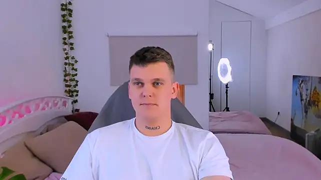 HotVanee Live XXX Chat