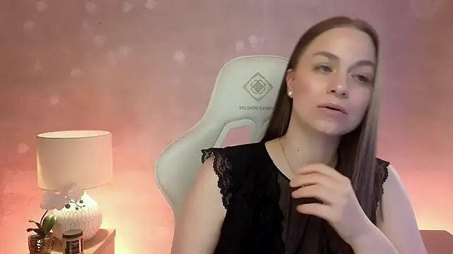 MilaFleur Live XXX-Chat