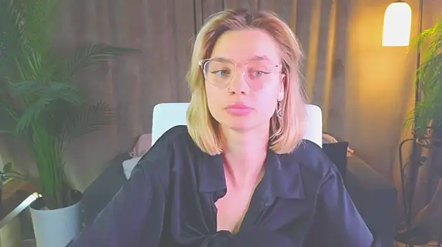 Živý XXX chat NoraMoreau