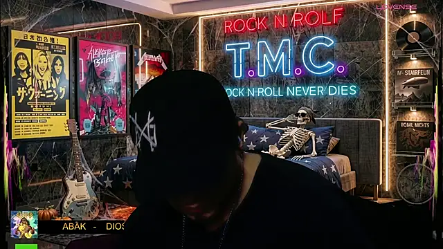Вебкам-шоу chino_roz