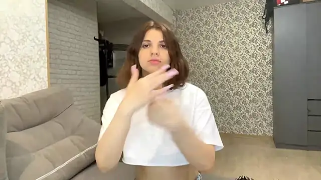 BennieHasty Chat XXX live