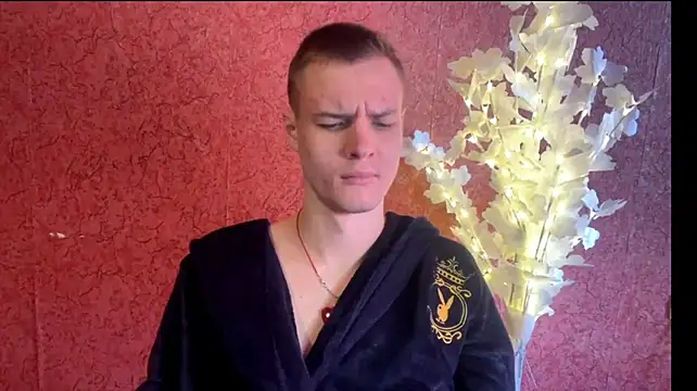 צ'אט XXX בשידור חי של BigBabyMax