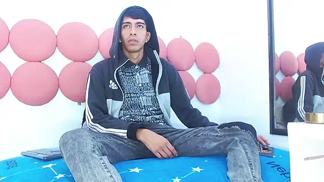 Drake_Jack লাইভ XXX চ্যাট