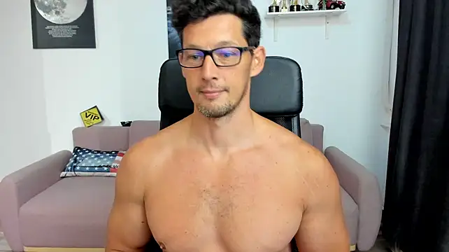 BrutusK08 Chat XXX in diretta