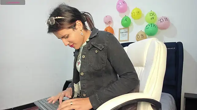 Ghanima_777 – Live XXX-chat