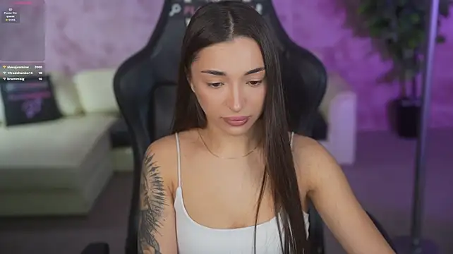 XXX chat uživo modela Jasmine_Flow