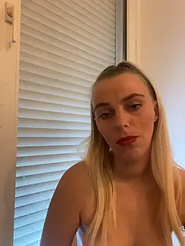 BrumeLove's Live XXX Chat