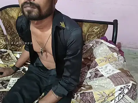 aryan2409 Adlı Modelin Canlı XXX Sohbeti