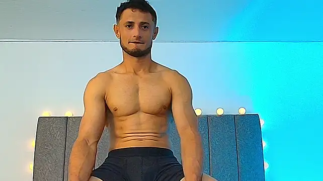 Adonys_Lewis_ Show Webcam