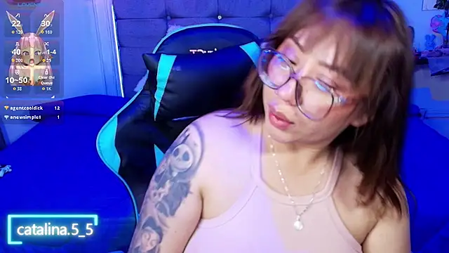 Chat +18 de Kata_Bigboobs ao vivo