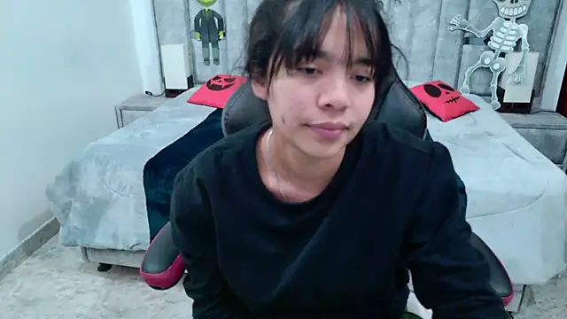 laureentt_ Chat XXX in diretta