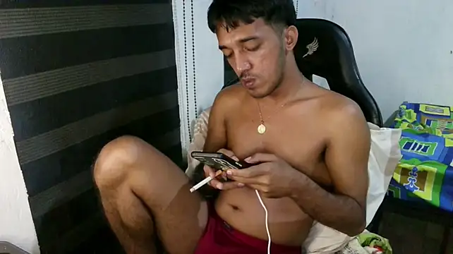 XXX chat uživo modela Rowy_Cam